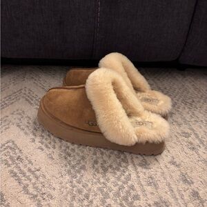 Women’s UGG Platform Slippers